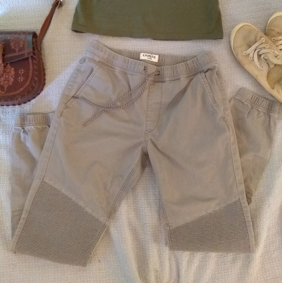 Express Joggers - Picture 10 of 10